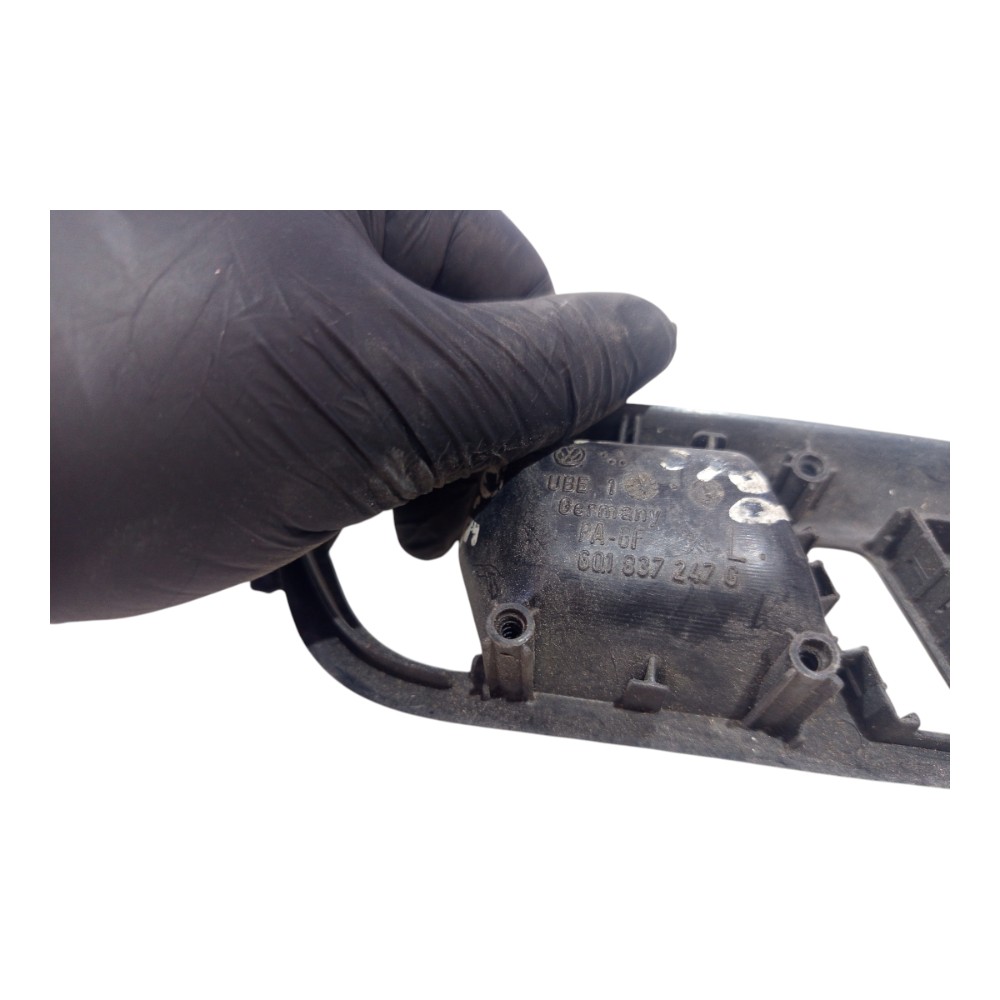 Moldura Maçaneta Interna Dianteira Vw Polo 2007 A 2011 Preto Dianteira 7