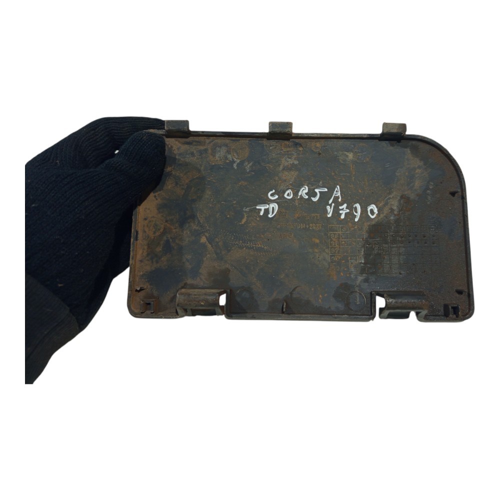 Tampa Lanterna Trasei Direi Chevrolet Corsa 1994 A 2010 4