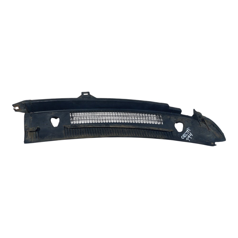 Grade Churrasqueira Esquerda Chevrolet Celta 2001 A 2006 2