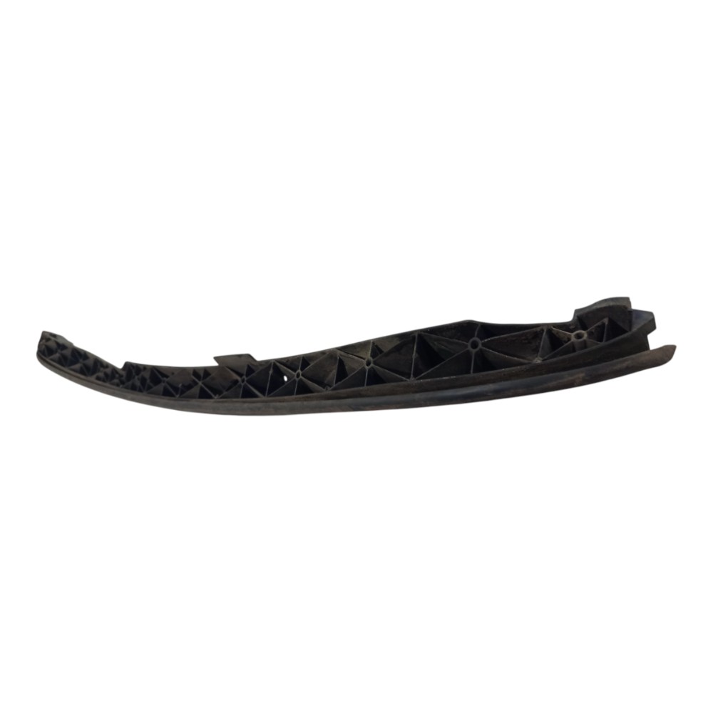 Guia Para-choque Traseiro Peugeot 307 2001 A 2012 Detalhe 4