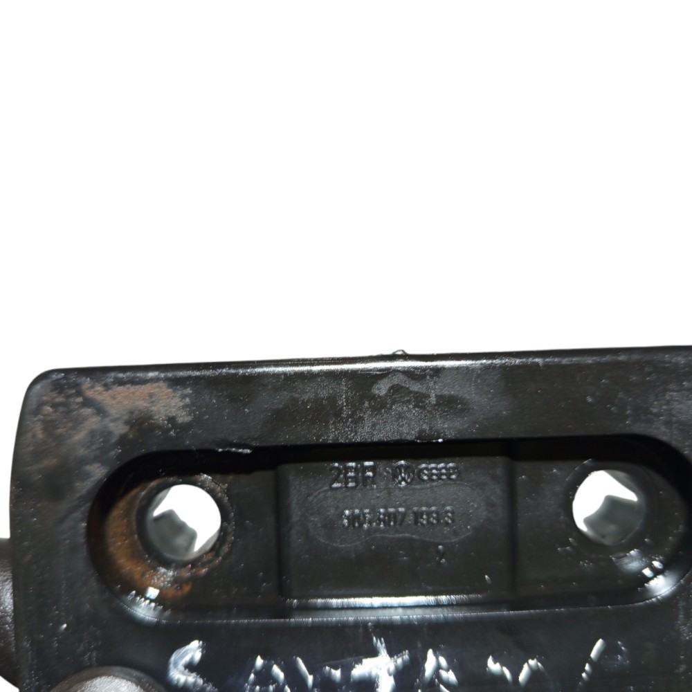 Suporte Guia Para-choque Dianteiro Esquerdo Santana 98-2006 2