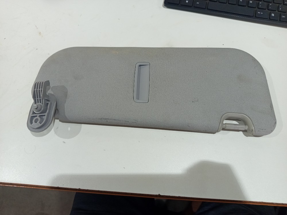Quebra Sol Dianteiro Esquerdo Hyundai I30 2013 2014 A 2016 4