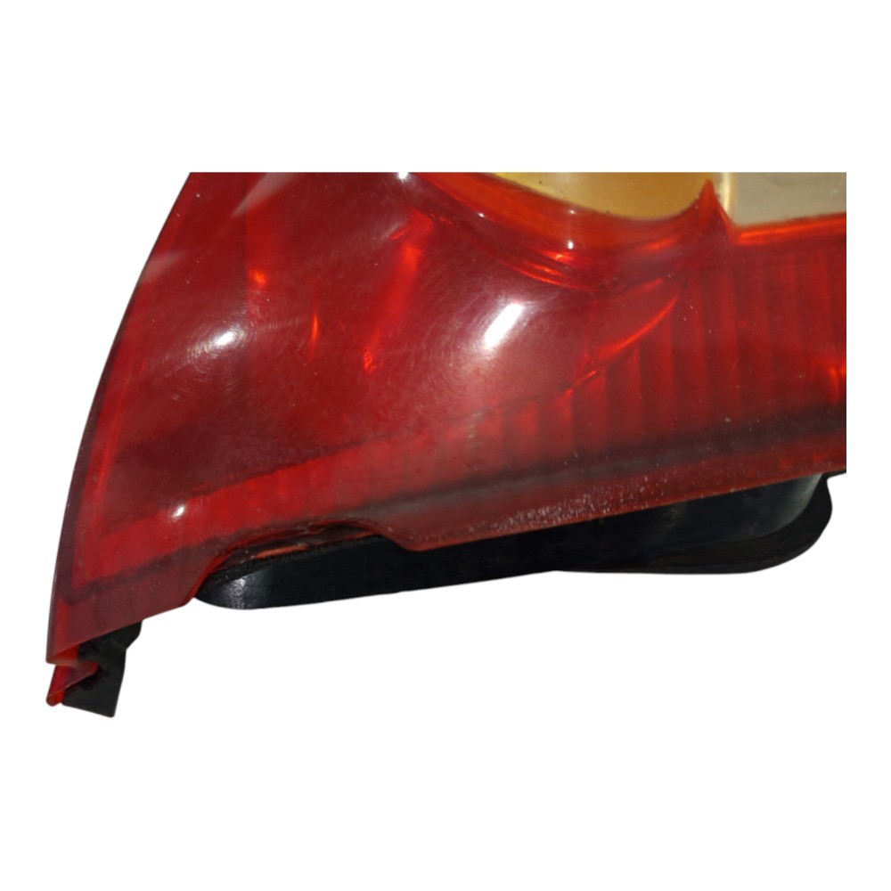 Lanterna Traseira Esquerda Tricolor Fiat Palio G2 2001 2002 Esquerdo/motorista 2