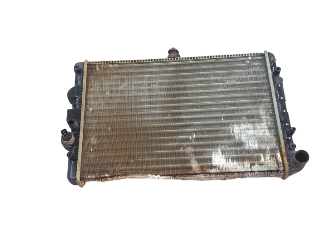 Radiador Volkswagen Parati Gol 1.0 G2 1996 1997 A 2004 1