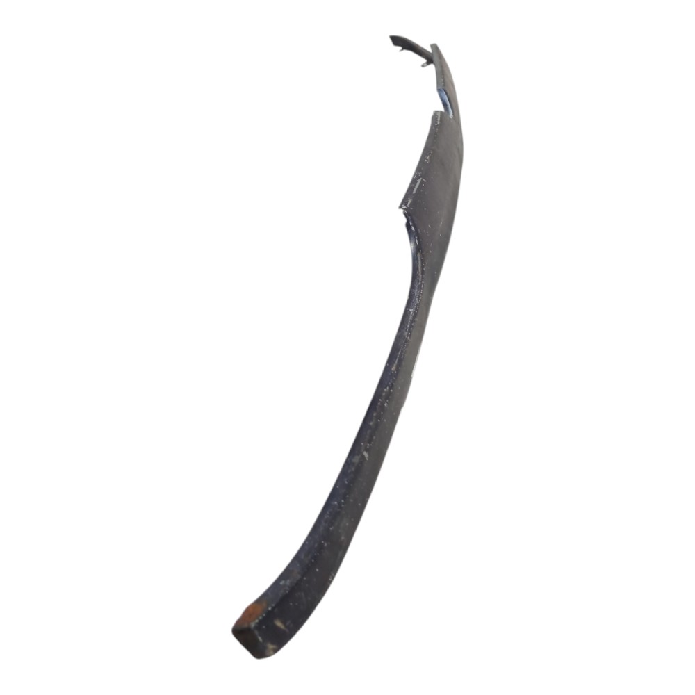 Friso Bigode Superior Parachoque Vw Golf Gl 1.6 1993 A 1999 5