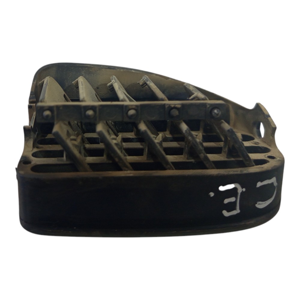 Difusor Ar Central Esquerdo Citroen Xsara Picasso 2001 2012 2