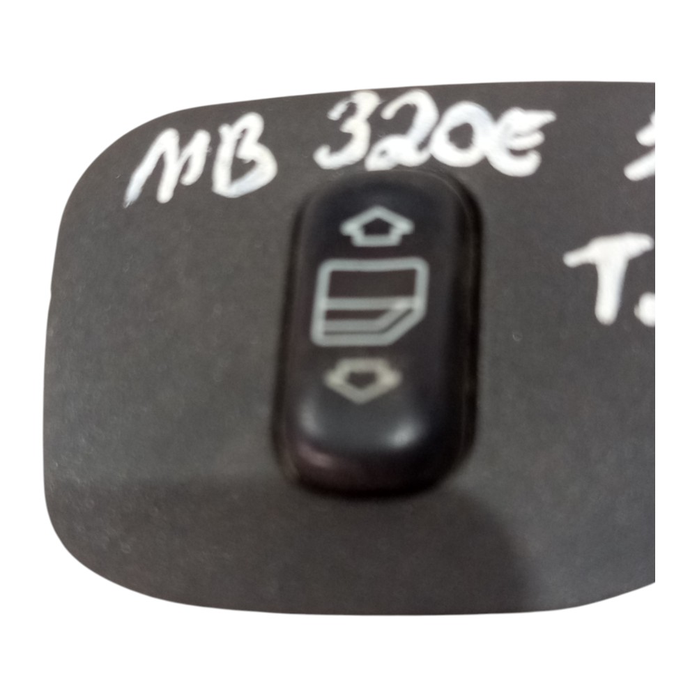 Botão vidro elétrico traseiro esquerdo Mercedes E320 98 a 02 1
