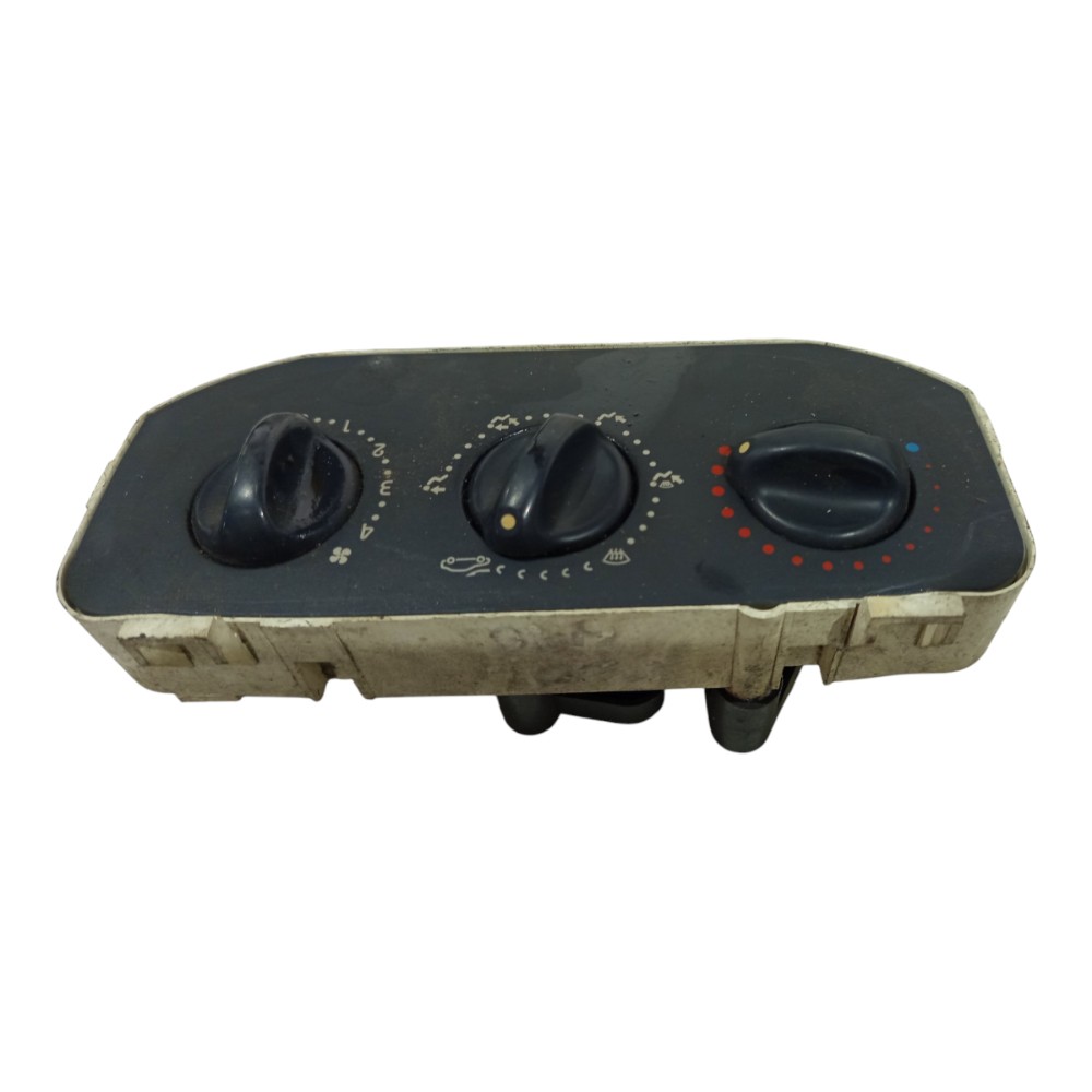 Comando Botões Ar Condicionado Renault Clio 2003 A 2012 3