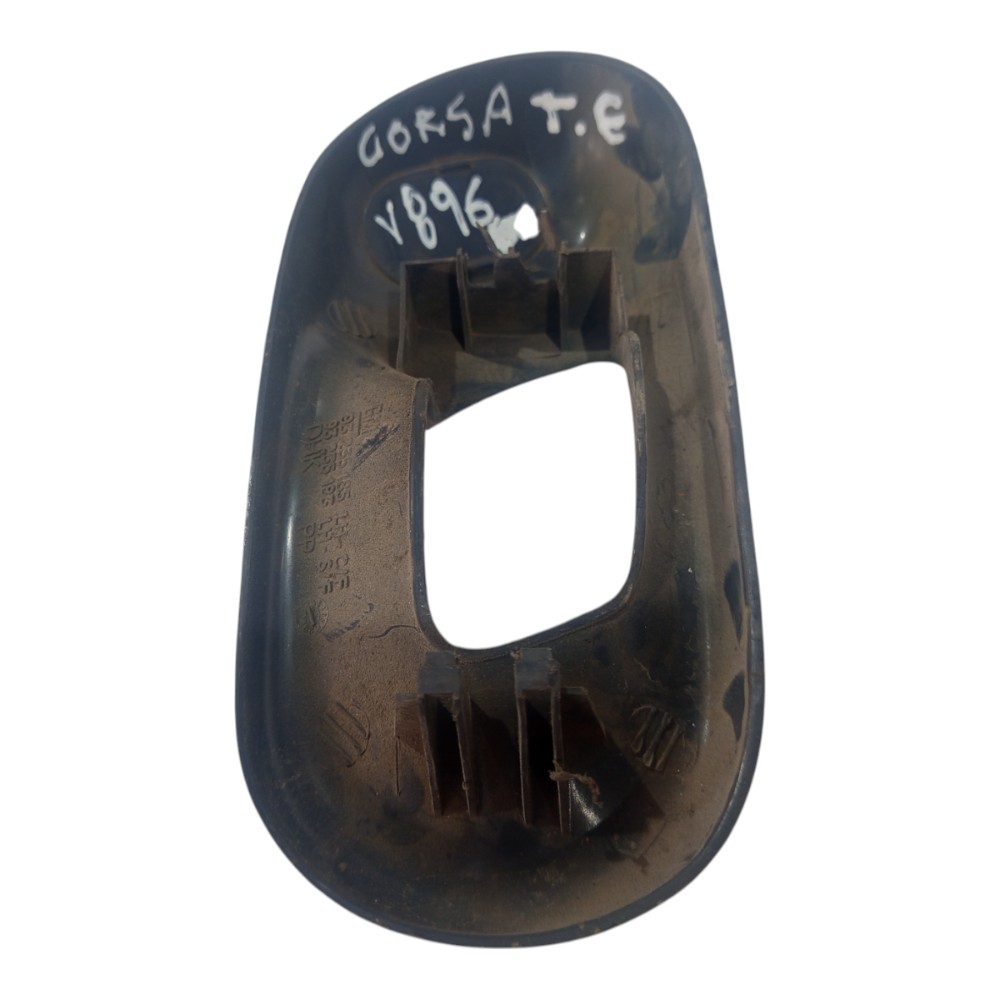 Moldura Maçaneta Traseira Esquerda Gm Corsa 1994 1995 A 2002 4