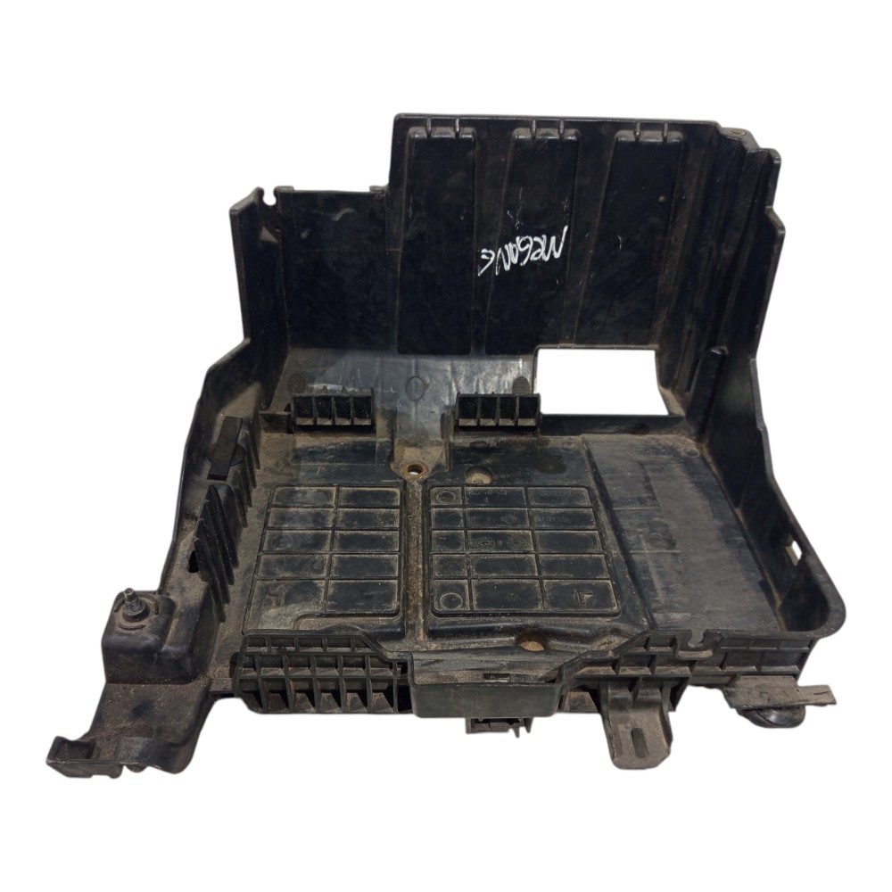Caixa Suporte Bateria 1.6 Renault Megane 2007 2008 09 A 2012 5
