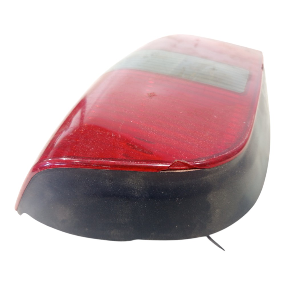 Lanterna Direita Volkswagen Parati G3 99 2000 A 2005 Avaria Direito/passageiro Vermelho 5