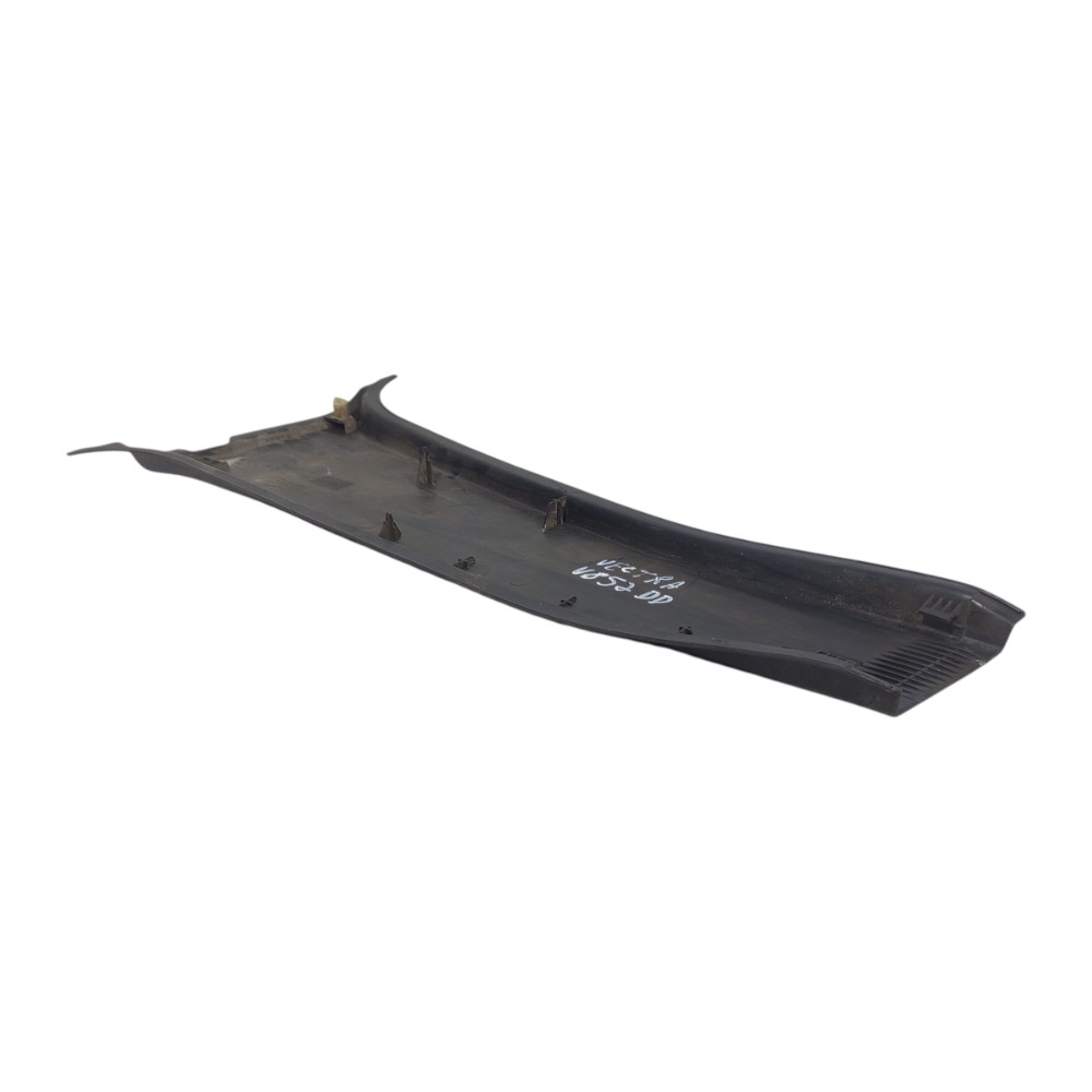 Moldura Coluna Central Direita Gm Vectra 1996 1997 A 2005 5