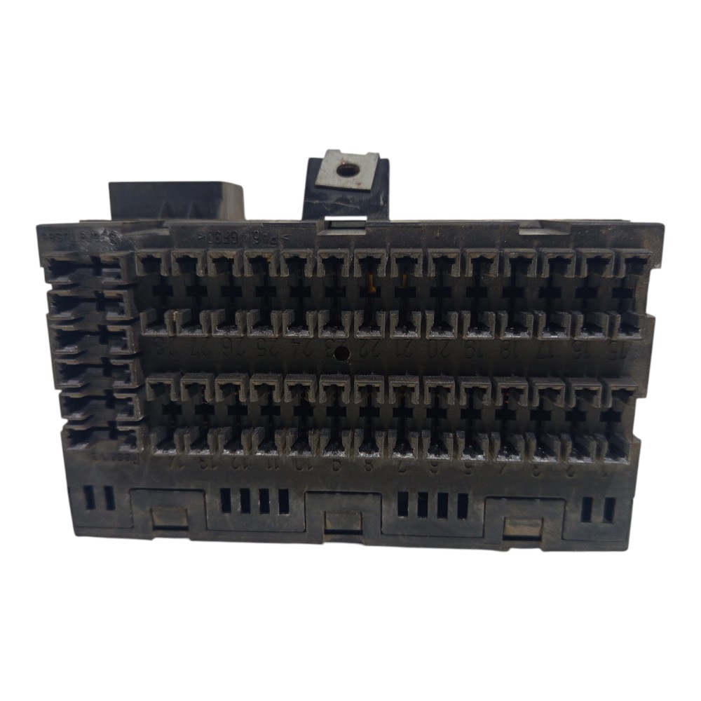 Caixa Fusíveis Relê Vw Gol G3 1.0 1999 2000 2001 2002 A 2005 7