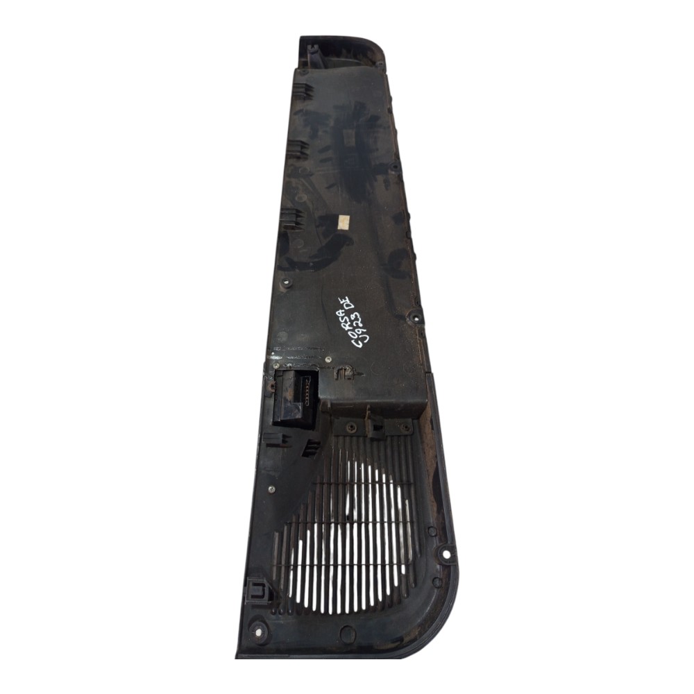 Porta Objetos Dianteira Direita Chevrolet Corsa 2003 A 2015 6