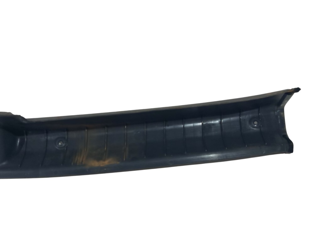 Soleira Traseira Porta Malas Gm Corsa 1993 1994 1995 A 1998 4
