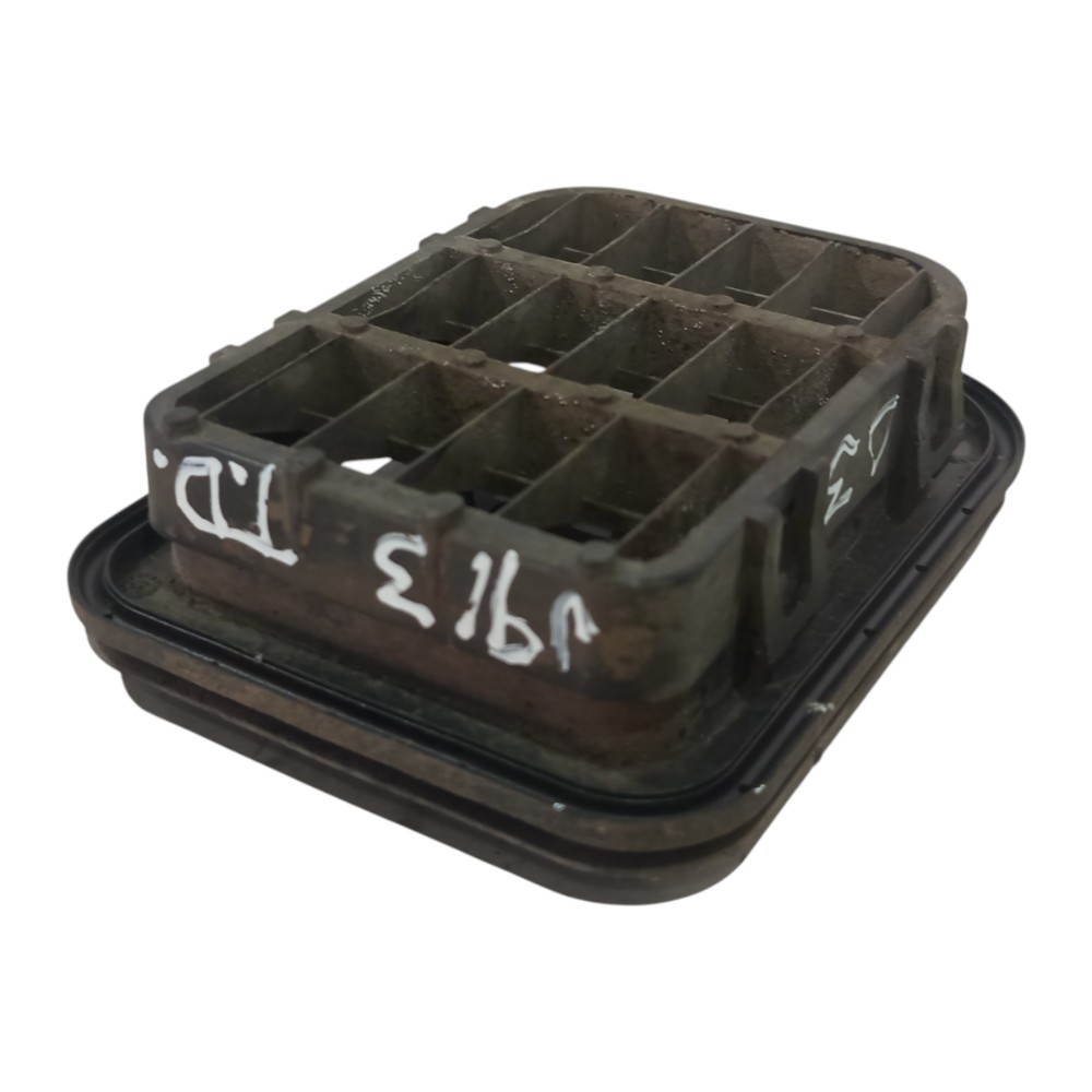 Difusor Ar Direito Parachoque Traseiro Audi A3 1999 A 2006 8