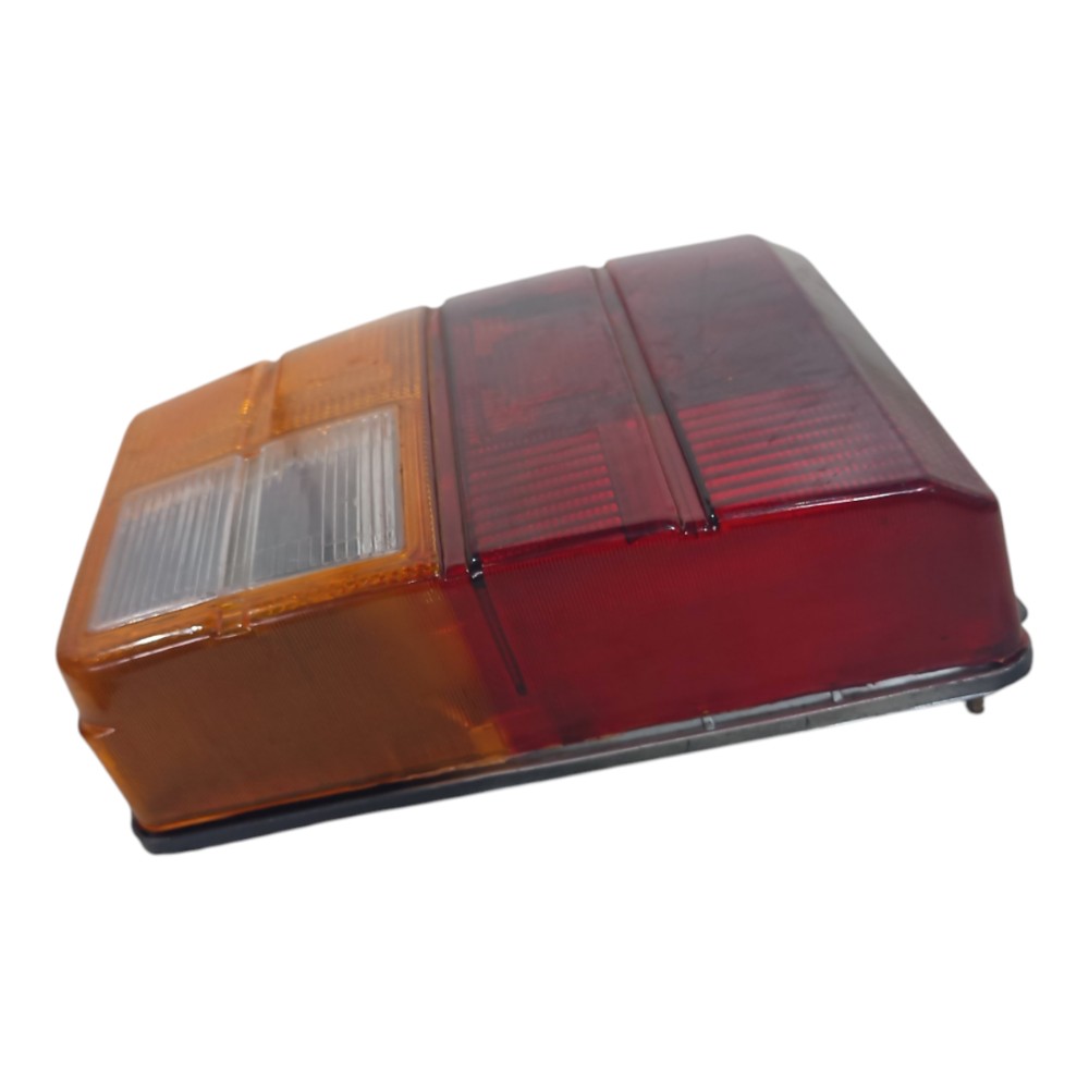 Lanterna Traseira Fiat Uno 1984 1985 1986 1987 A 1997 Direito/passageiro 2