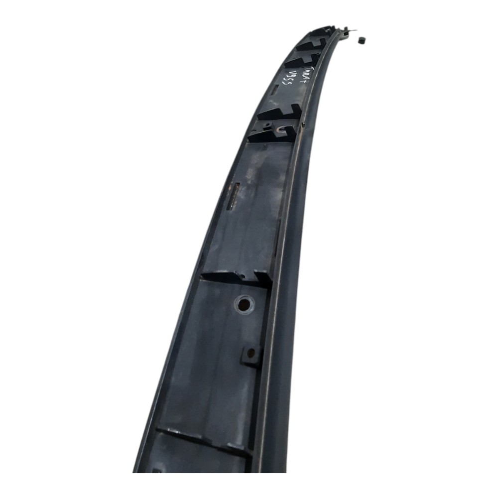 Suporte Moldura Tampa Tras Porta-malas Porsche Cayenne 03/06 2