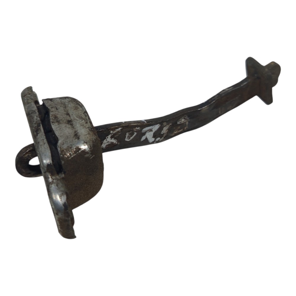 Limitador Porta Traseira Direita Gm Corsa 1994 1995 A 2005 3