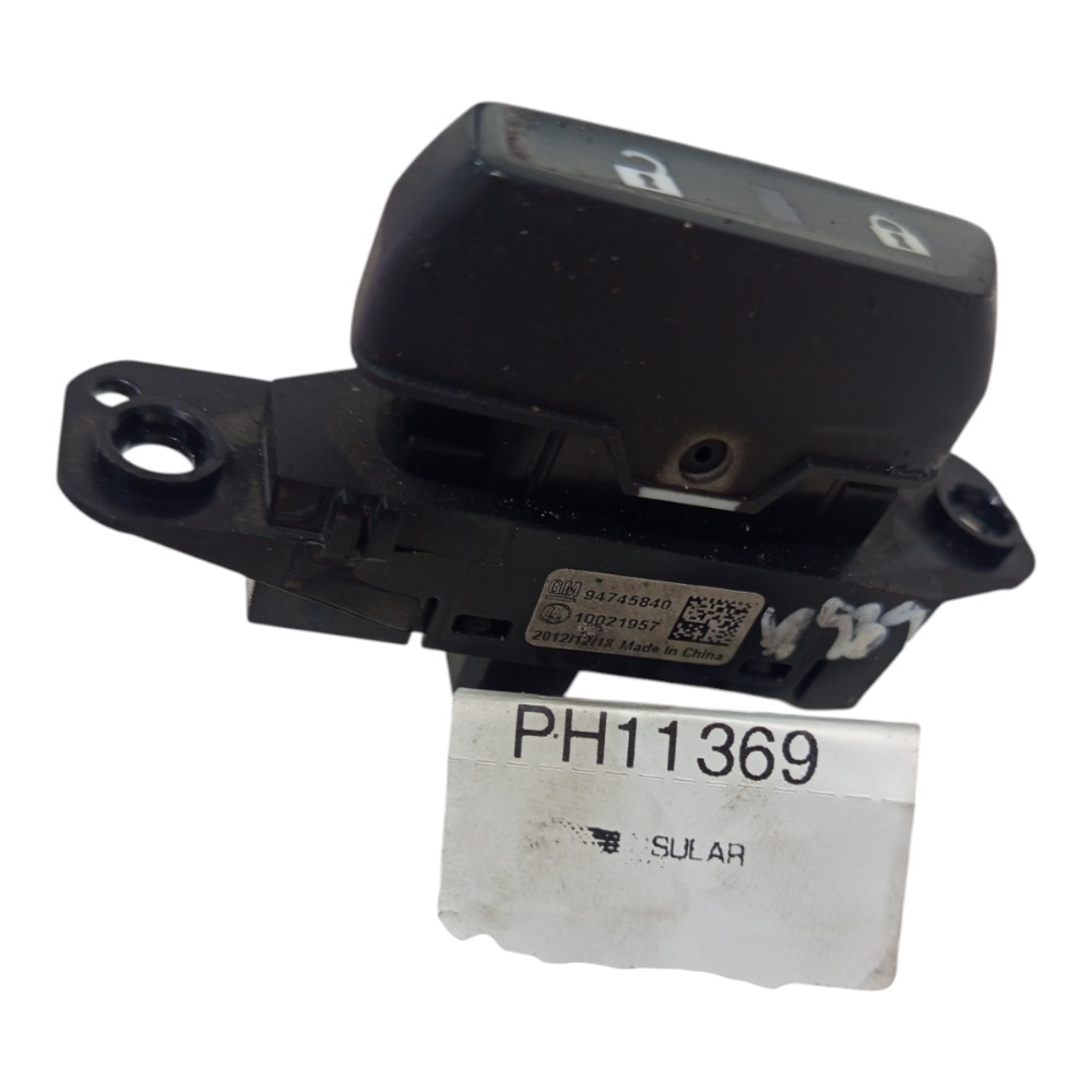 Interruptor Trava Elétrica Porta Gm Cobalt 2013 a 2015 6