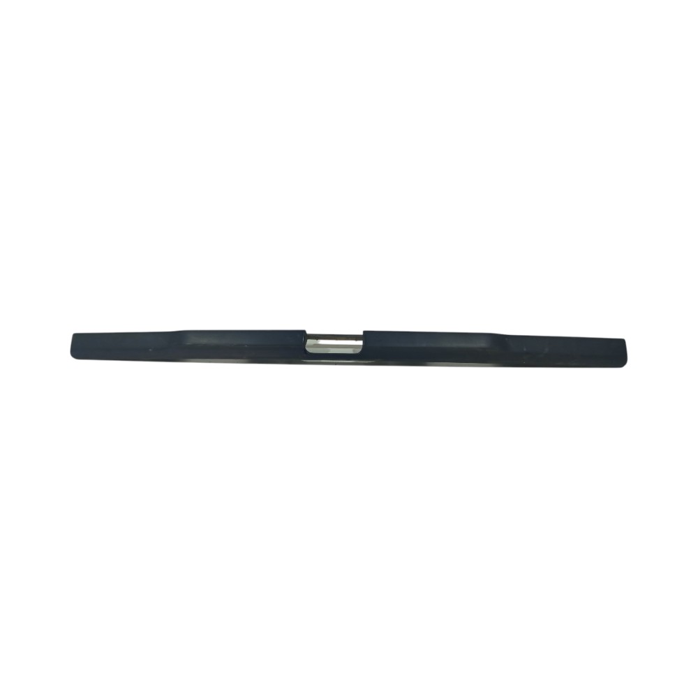 Friso Tampa Traseira Porta Malas Vw Golf 1994 1995 A 1999 Preto 1