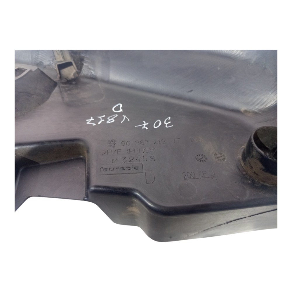 Moldura Console Central Direito Peugeot 307 2001 2002 A 2012 8