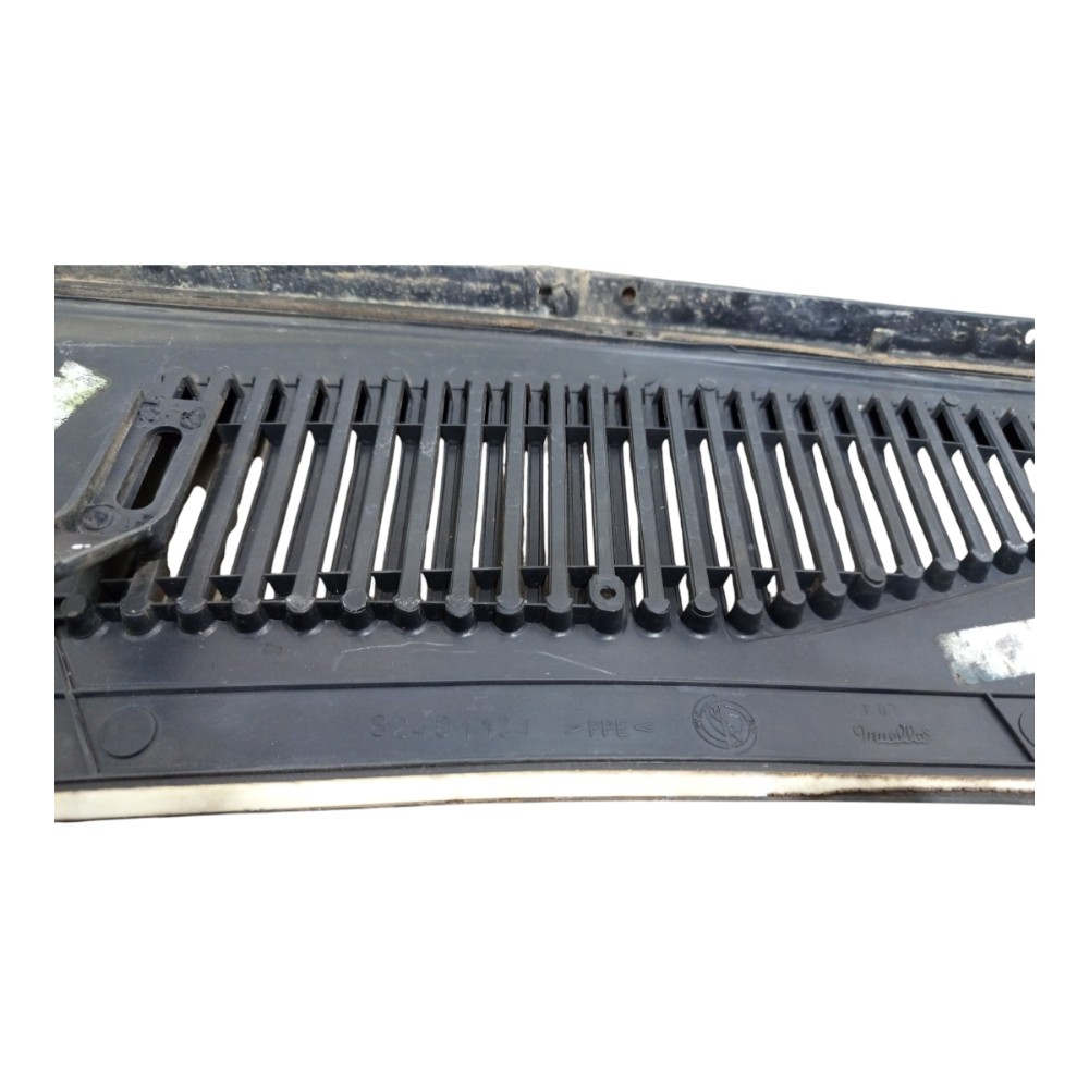 Grade Churrasqueira Parabrisa Fiat Palio Weekend 1996 A 2002 Preto 6