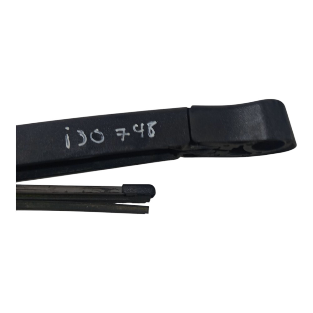 Braço Limpador Vidro Traseiro Hyundai I30 2013 2014 A 2017 4