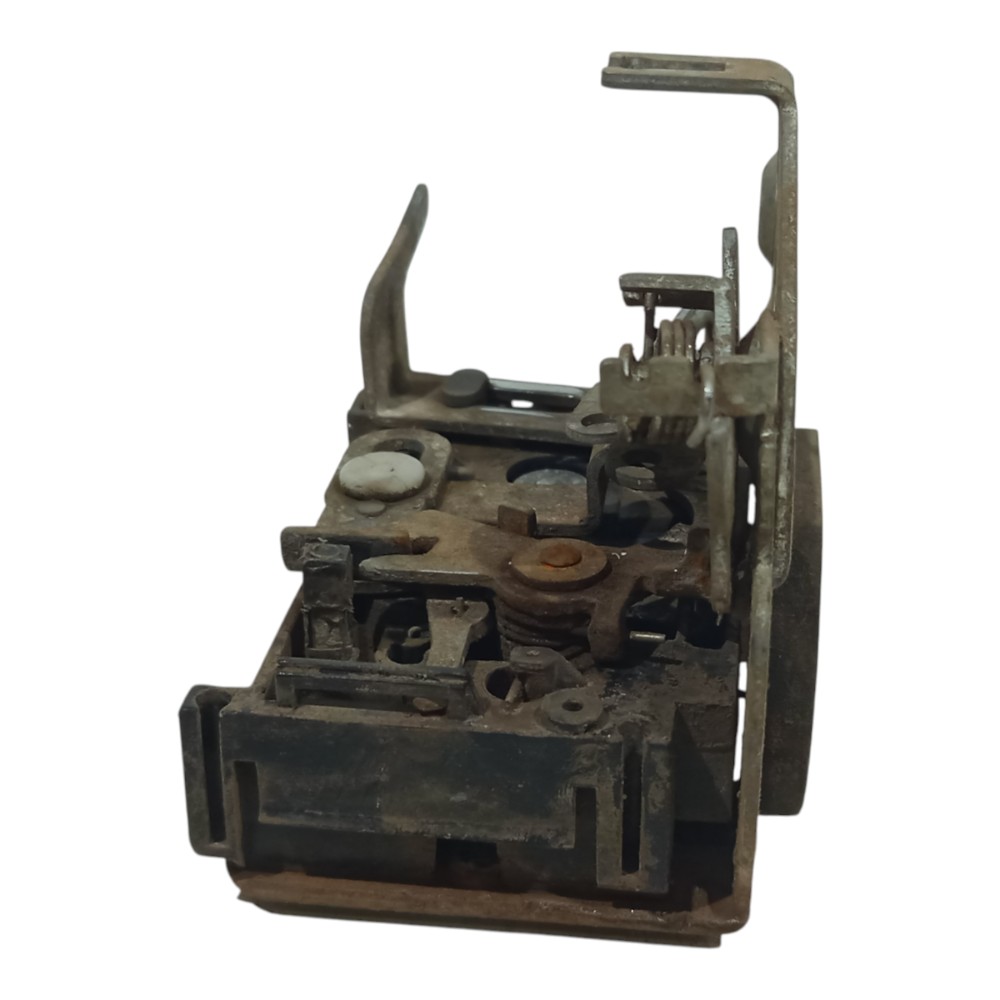 Fechadura Manual Dianteira Direita Vw Gol 1999 2000 A 2005 6