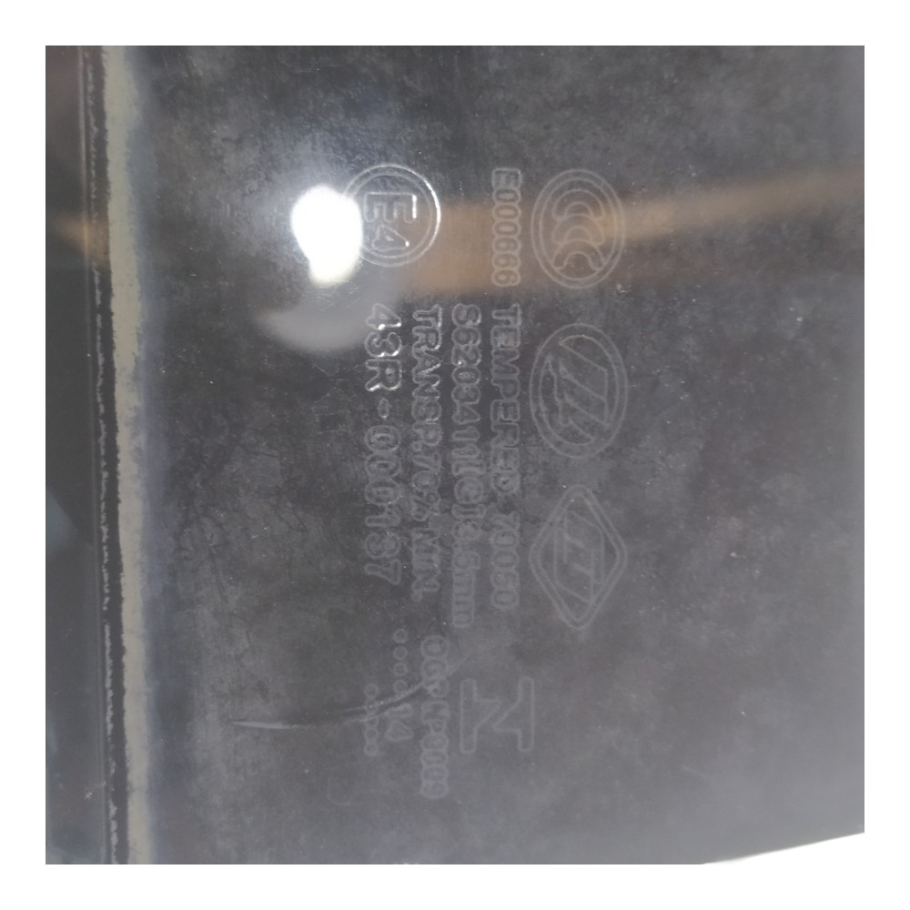 Vidro traseiro direito x60 575 kd1 7