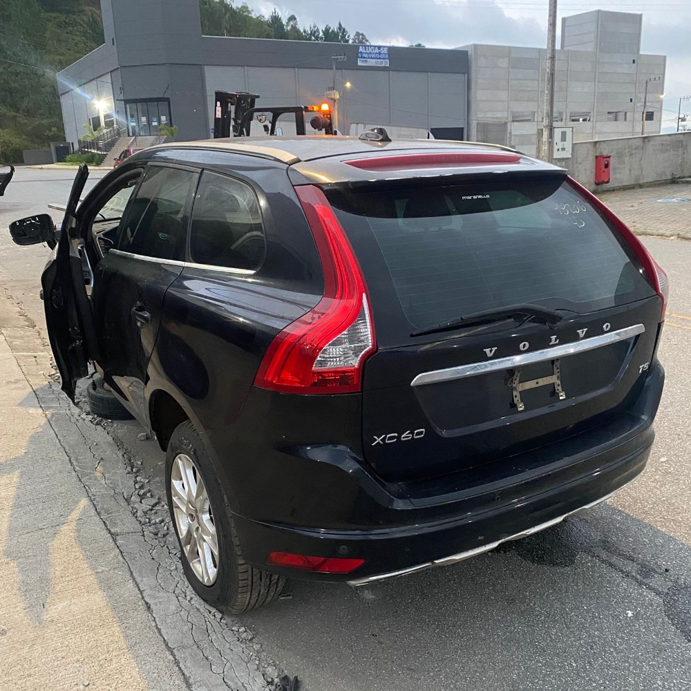 Peças Volvo XC60 Dynamic 2.0 T5 Turbo Drive-E 2015 3