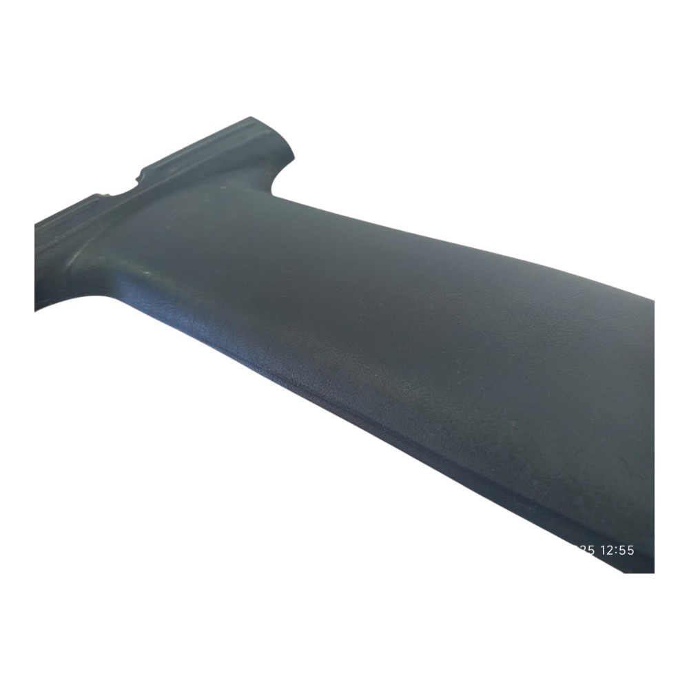 Moldura Coluna Central Lado Esquerdo Vw Gol G3 G4 1999 2008 2
