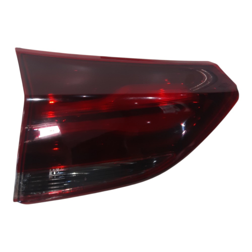 Lanterna Tampa Tras Esquerda Gm Tracker 2020 A 2024 Detalhes Esquerdo/motorista 1
