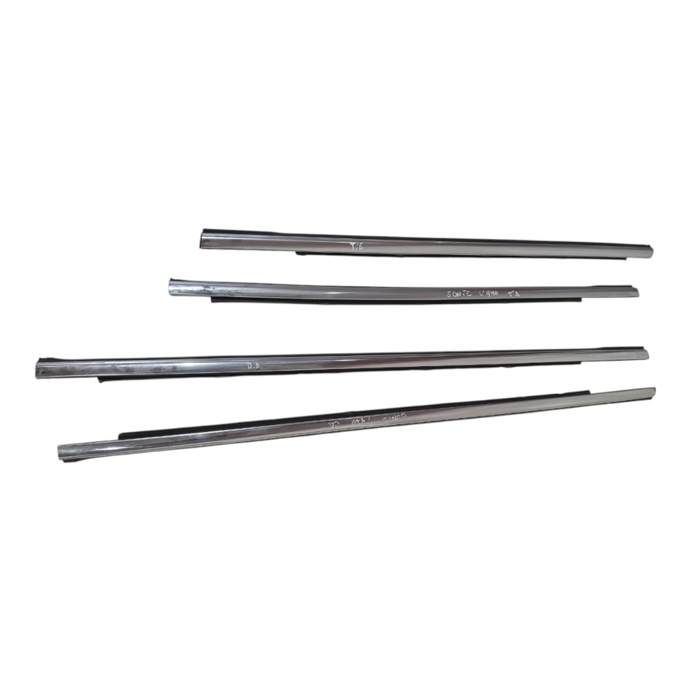 Kit Friso Slim Cromado Chevrolet Sonic 2012 A 2014 3