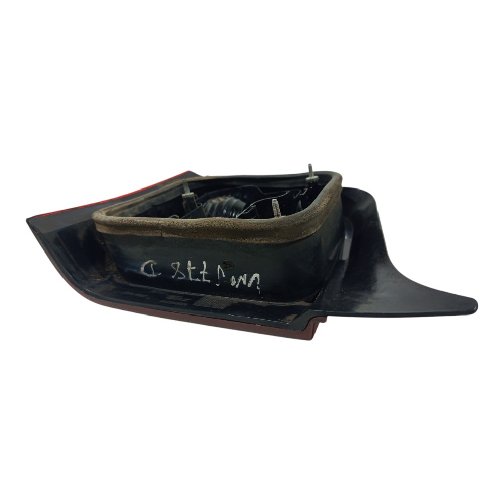 Lanterna Direita Fiat Uno Mille 2004 2005 2006 A 2012 Avaria Direito/passageiro 6