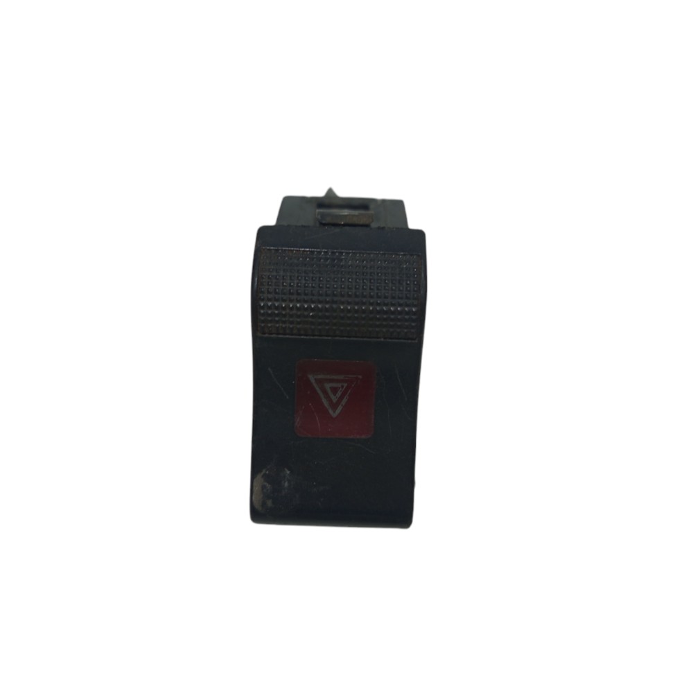 Botão Luz Emergência Pisca Lerta Volkswagen Santana 95 A 011 2