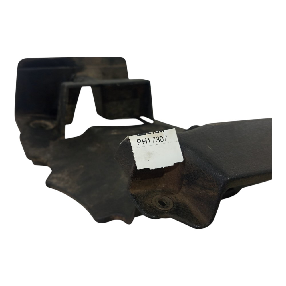 Moldura Direita Porta Mala Renault Clio Sedan 2004 A 2008 7