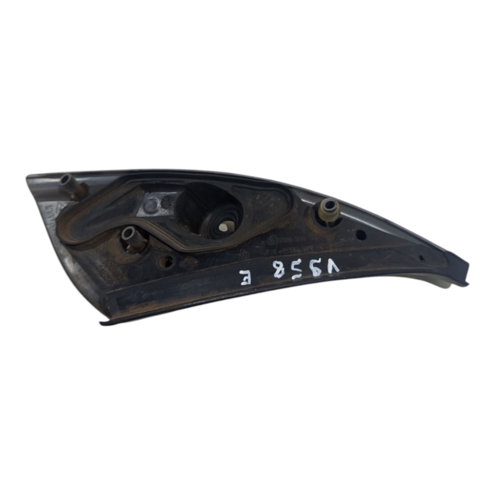 Acabamento Interno Retrovisor Esquerd Renault Clio 2006 A 12 6