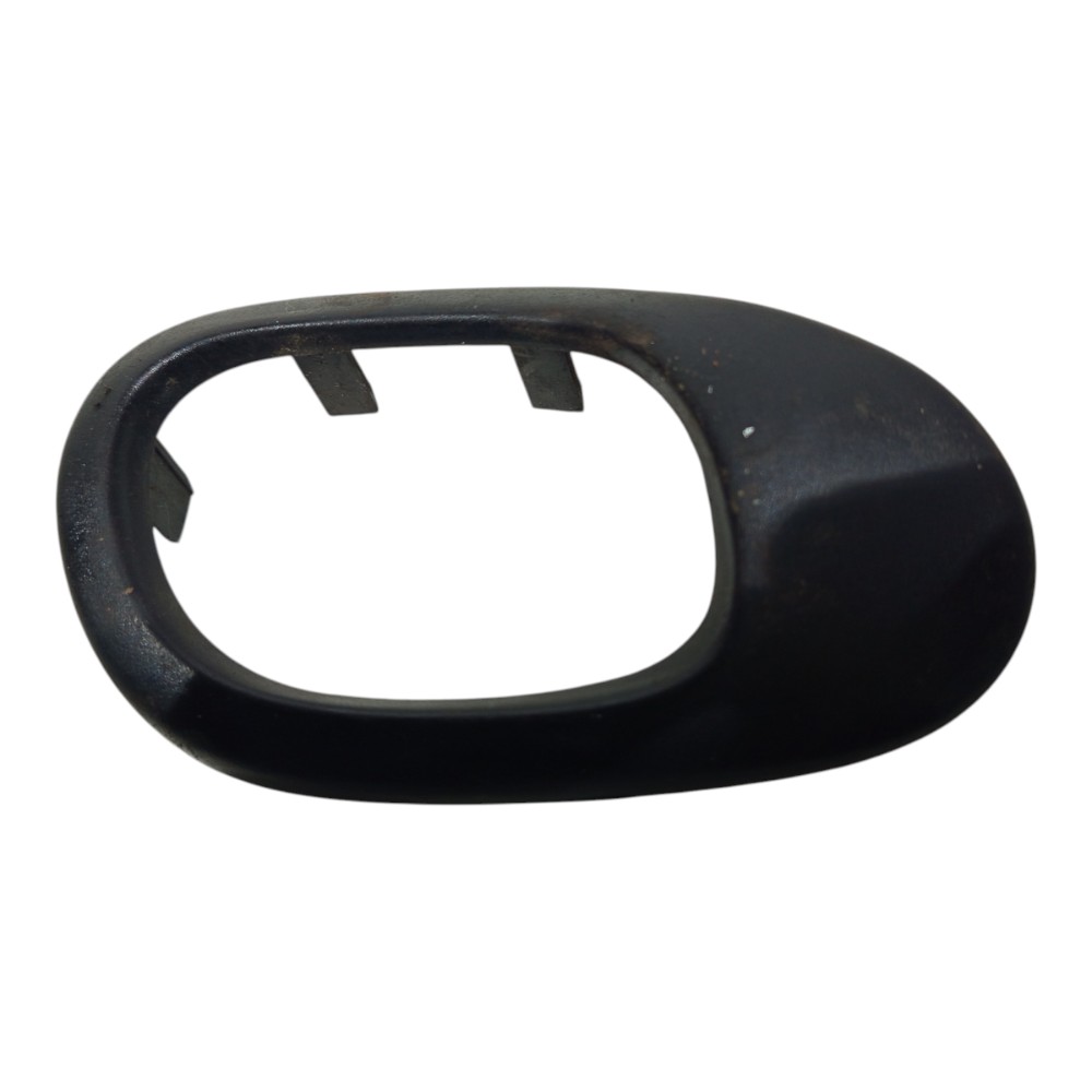 Moldura Maçaneta Interna Traseira Esq  Peugeot 206 207 2009 Preto Traseira 4