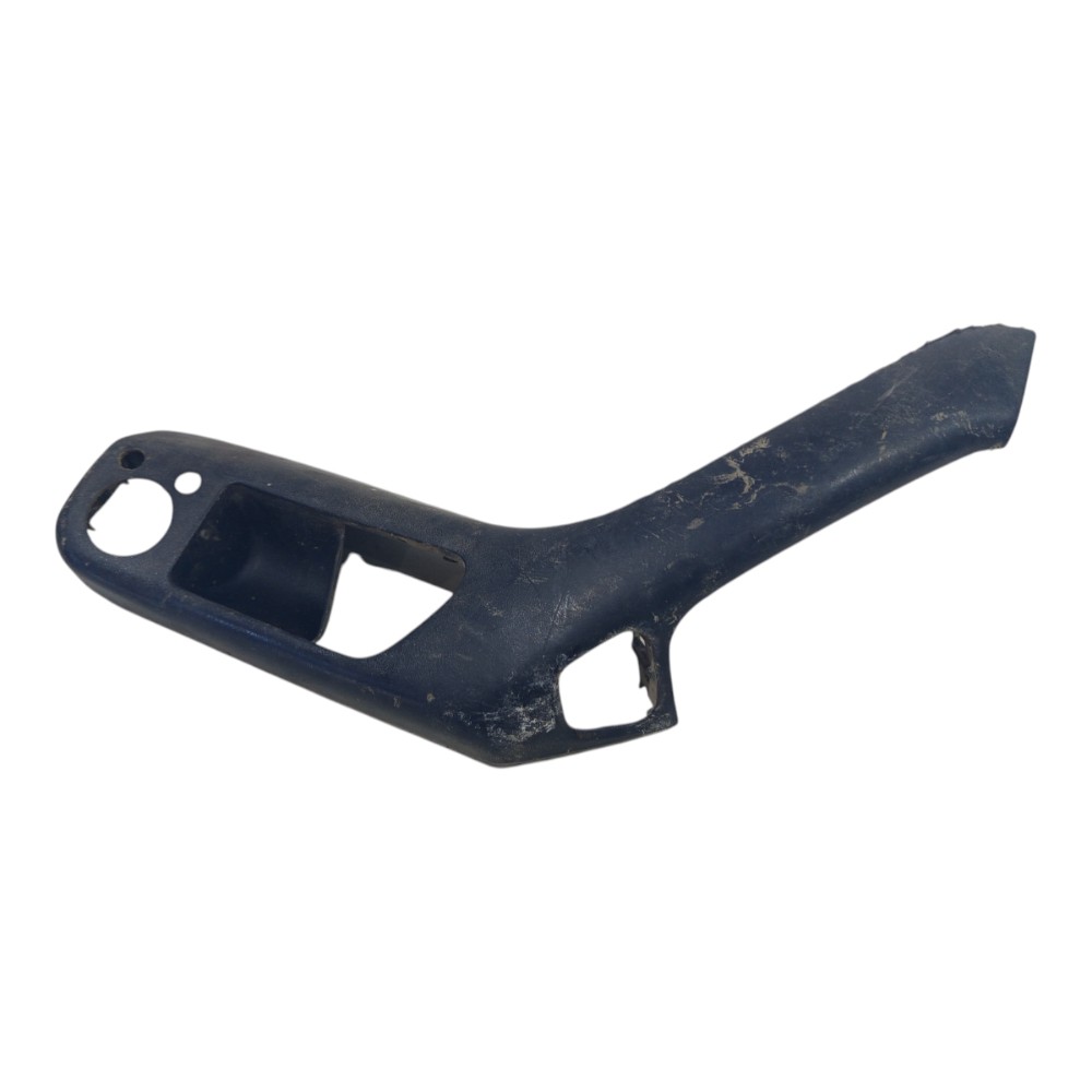 Moldura Puxador Porta Dianteira Esquerda Vw Golf 1995 A 1999 4