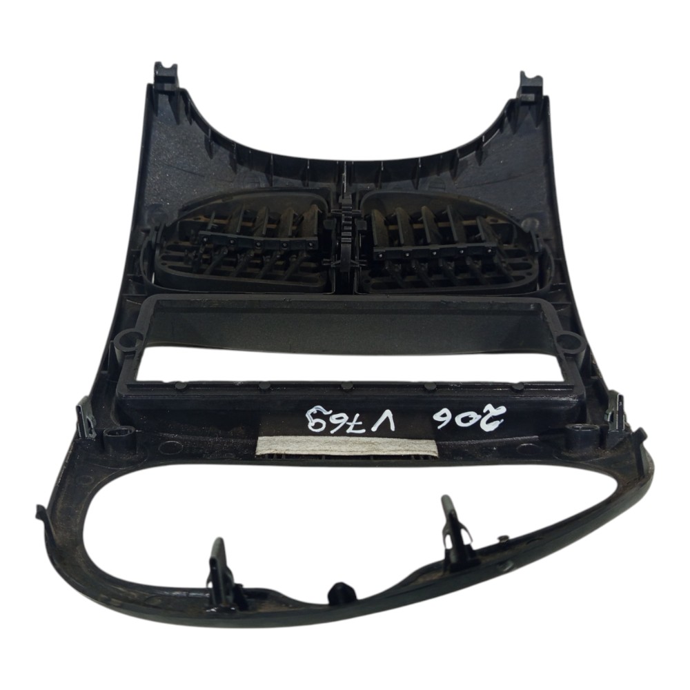 Moldura Painel C/difusor Ar Peugeot 206 2001 2002 03 A 2009 2