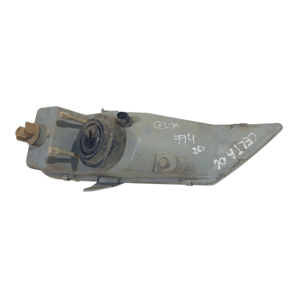 Farol Dianteiro Lado Direito Gm/chevrolet Celta Vhc Ano 2004 Direito/passageiro 8