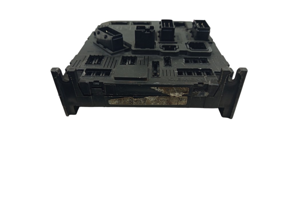 Caixa Fusível Bsm Peugeot 1.4 206 207 2001 2002 2003  A 2012 4