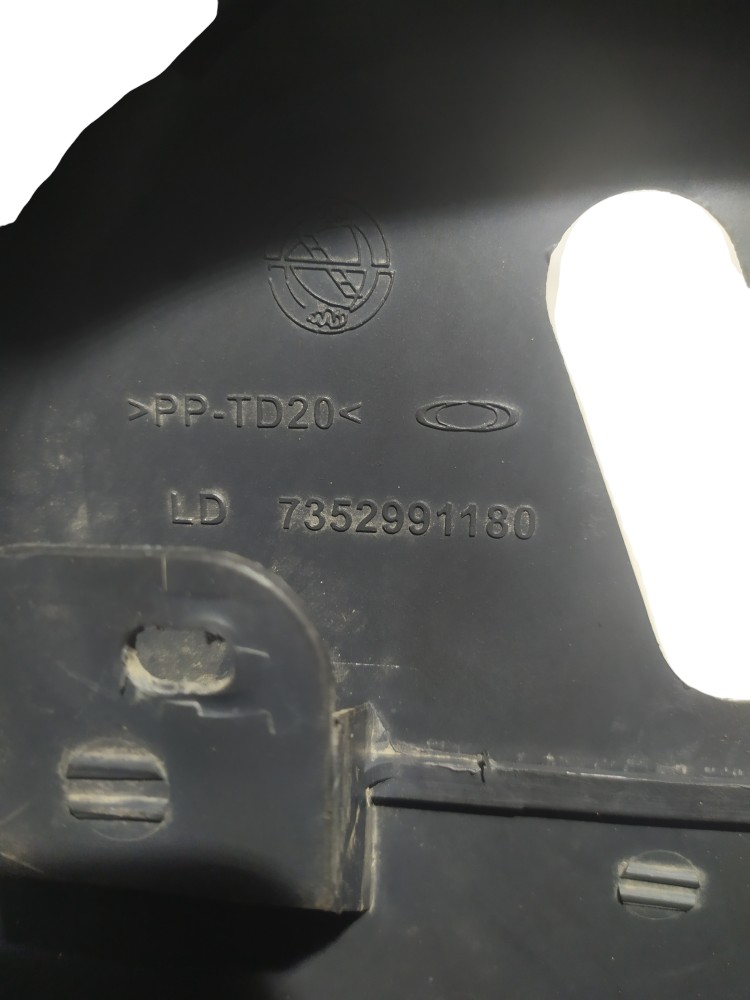 Tampa Painel Traseiro Direito Fiat Doblo 1.8 2010 A 2016 9