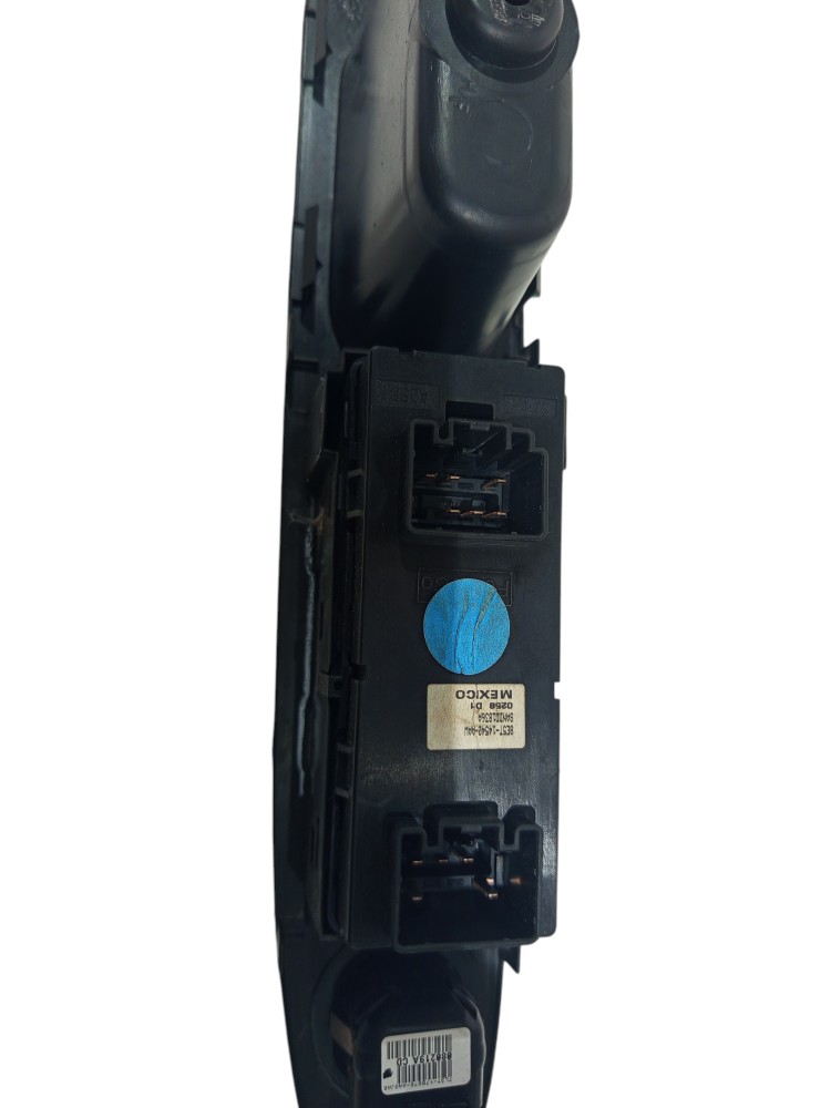 Moudura Comando Vidroelétrico Dianteiro Esquerdo 2006 A 2006 3