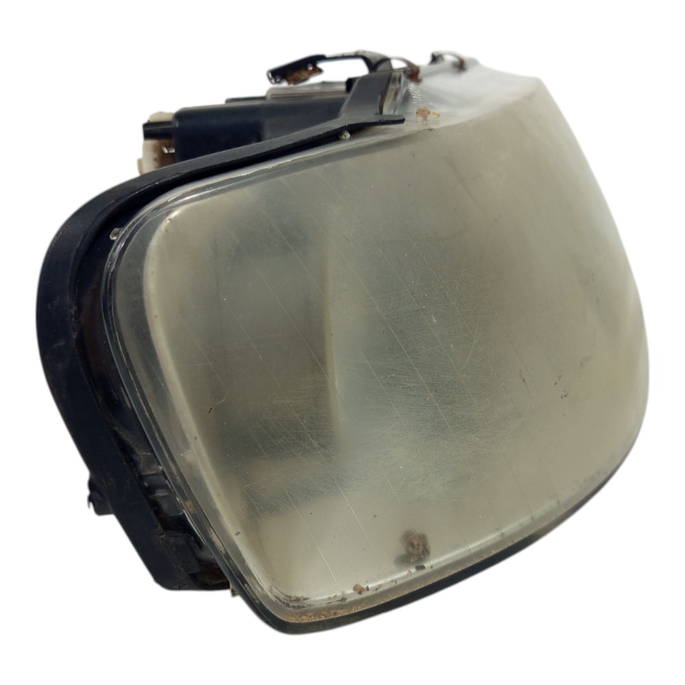 Farol Dianteiro Direito Audi A3 2000 2001 2002 a 2006 Avaria 2