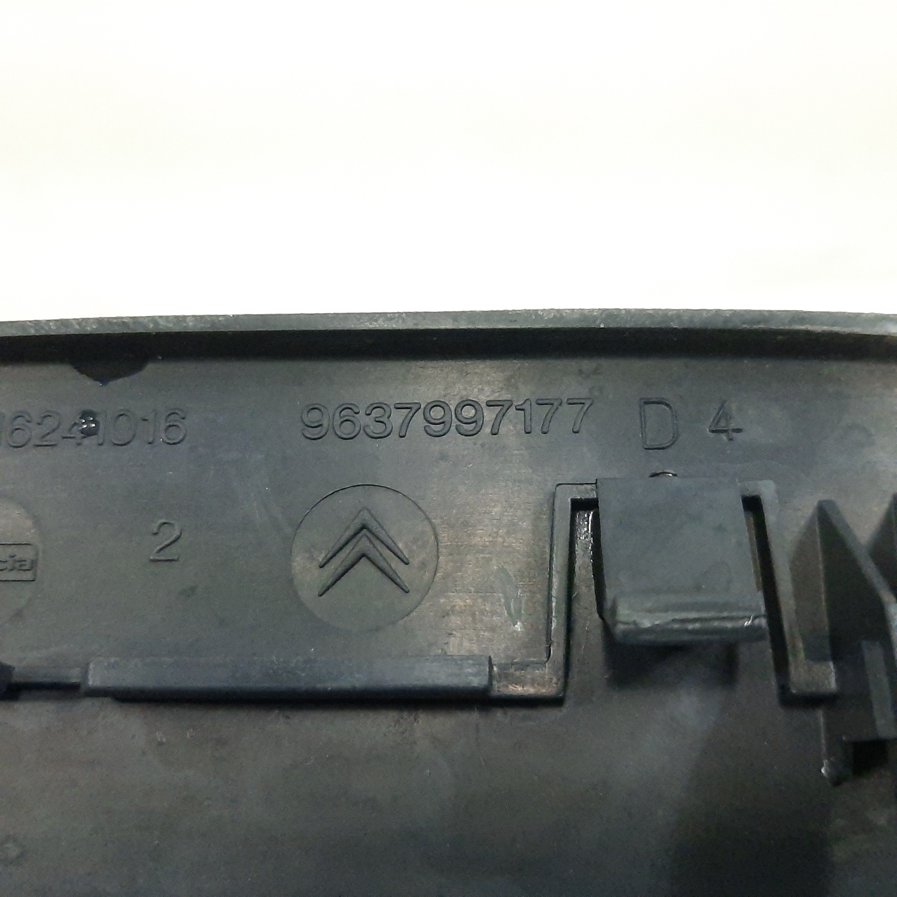 Moldura Acabamento Computador Bordo Citroen C3 2003 A 2012 10