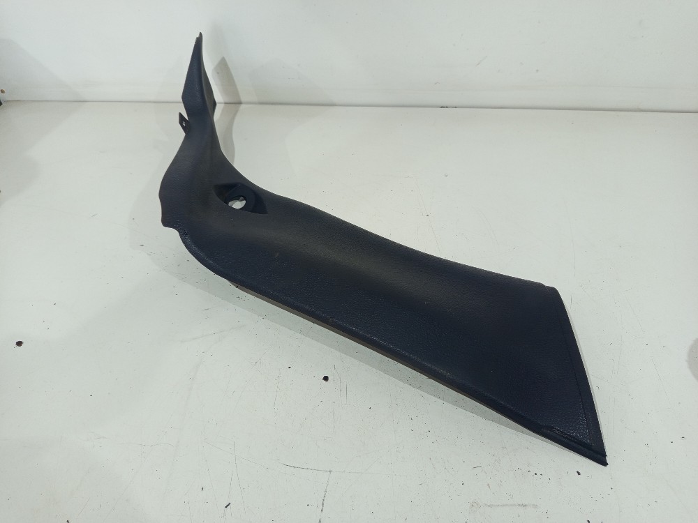Moldura Coluna Traseira Direita Peugeot 206 1999 A 2010 8