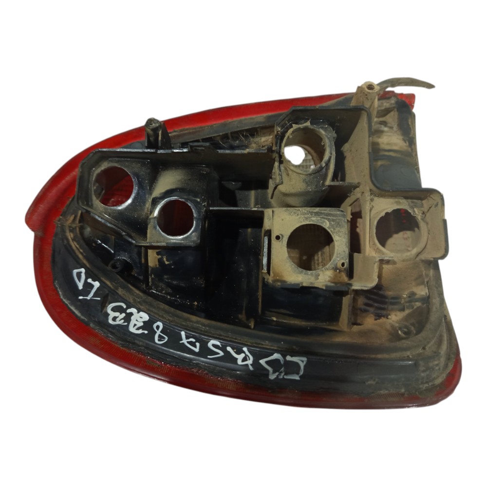 Lanterna Direita Gm Corsa 1994 1995 1996 1997 1998 A 2000 Direito/passageiro 4