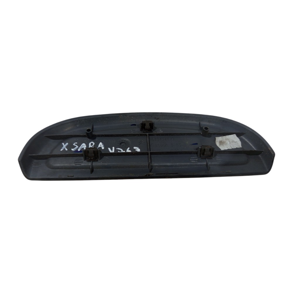 Tampa Fixação Console Xsara Picasso 2000 2001 A 2012 4